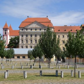 Gourmet Jižní Morava - víno a vinařství jižní Morava - Loucký klášter Znojmo